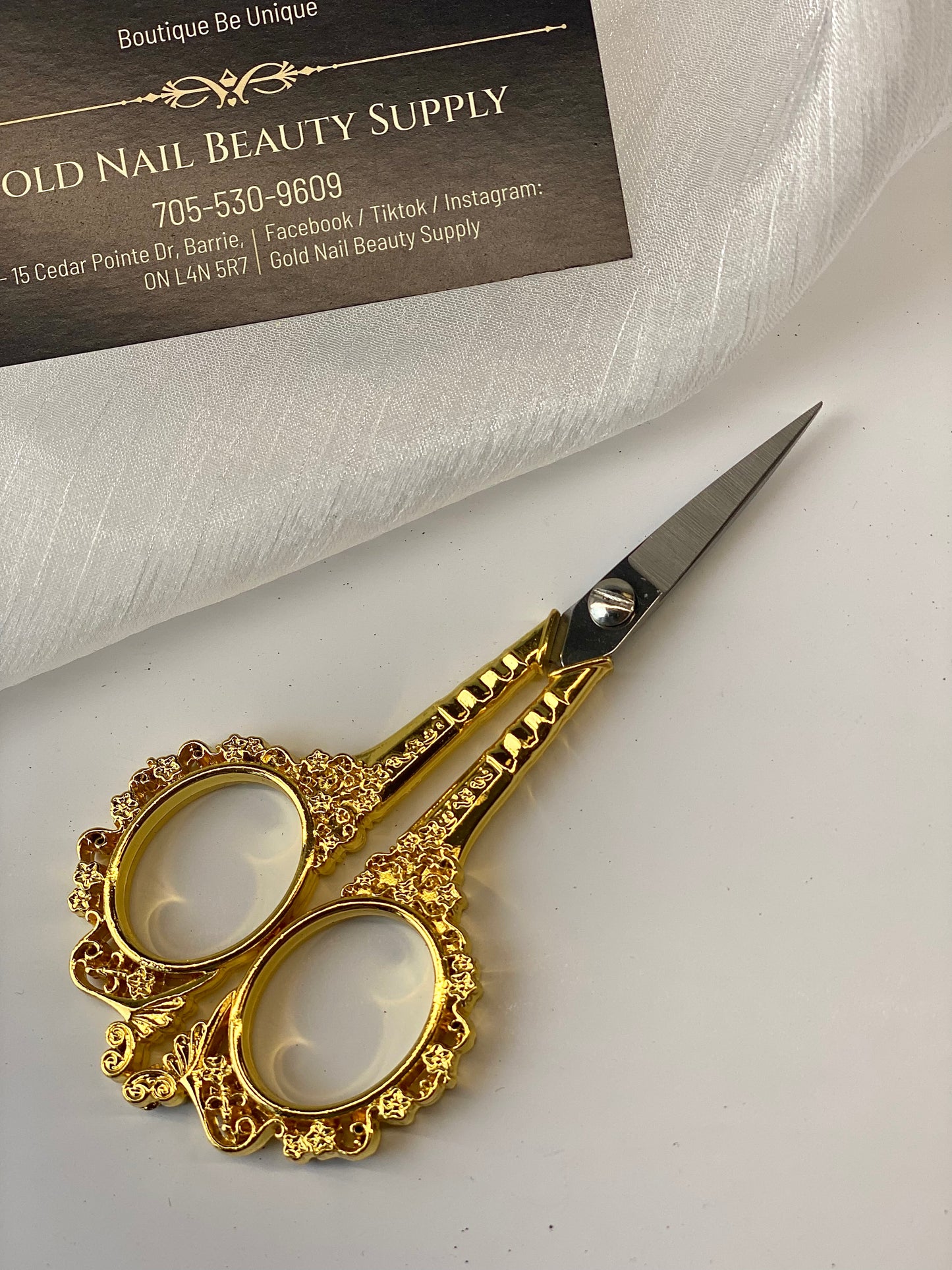 Metallic Scissors / Gold Nail & Beauty Supply