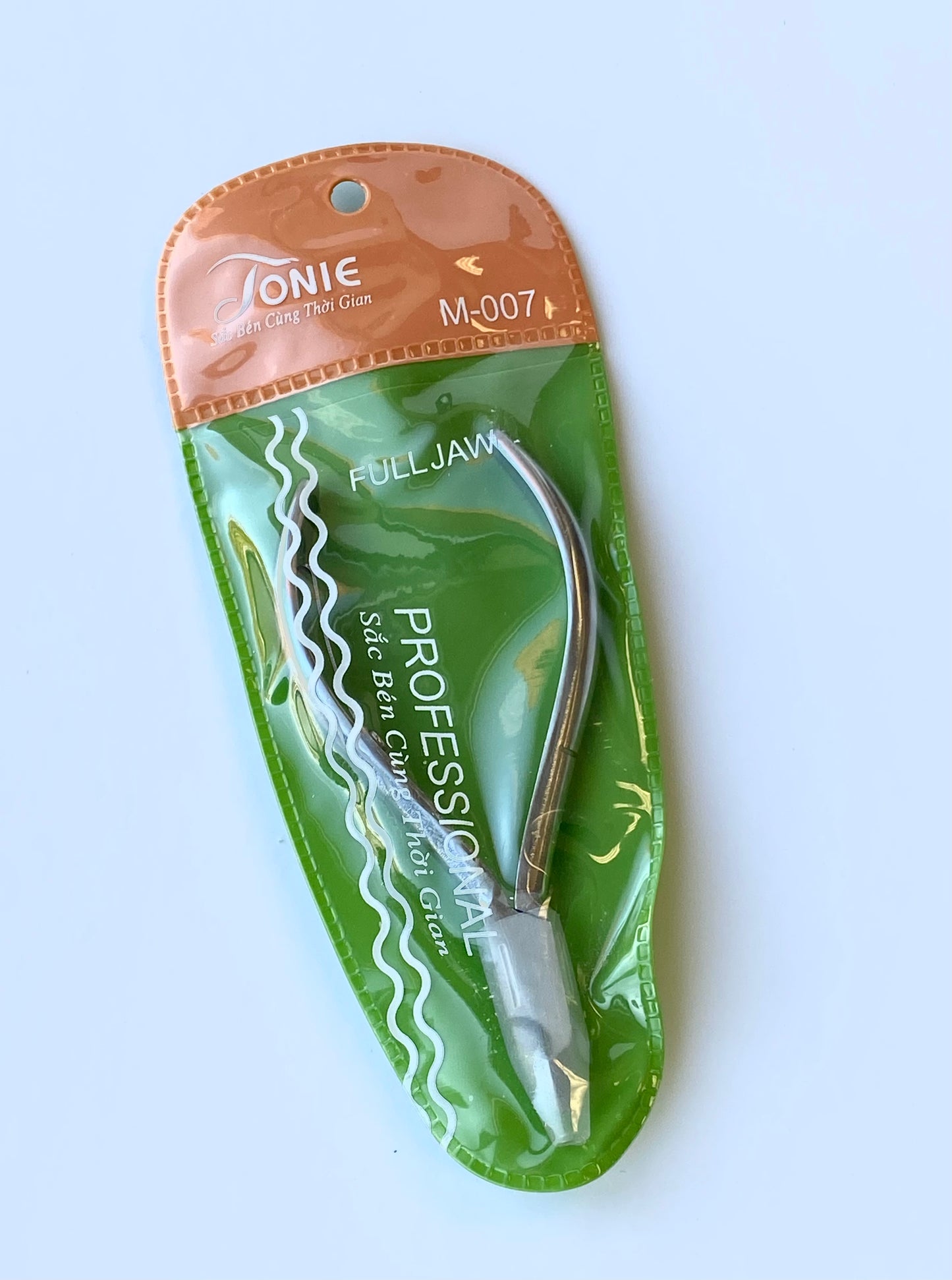 Jonie Nipper / Gold Nail & Beauty Supply