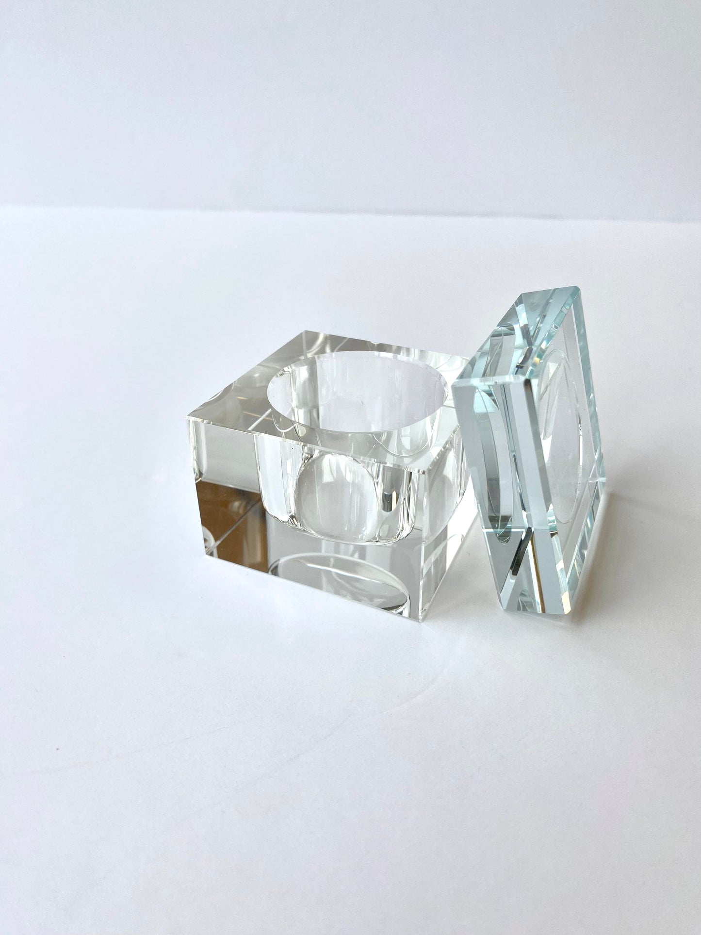 Glass Cup for monomer Gold Nail & Beauty Supply