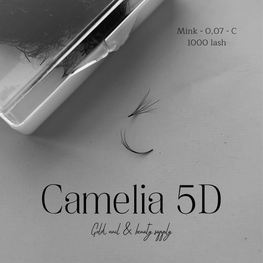 Close-up of Camelia Mink 5D C curl lashes, lightweight and natural-looking, perfect for volume lash extensions"
