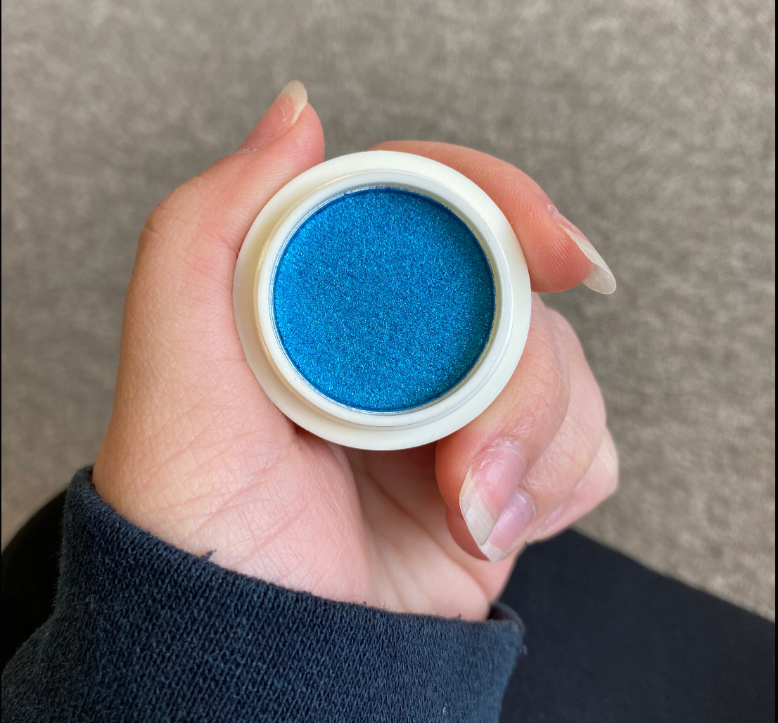 Holographic chrome powder