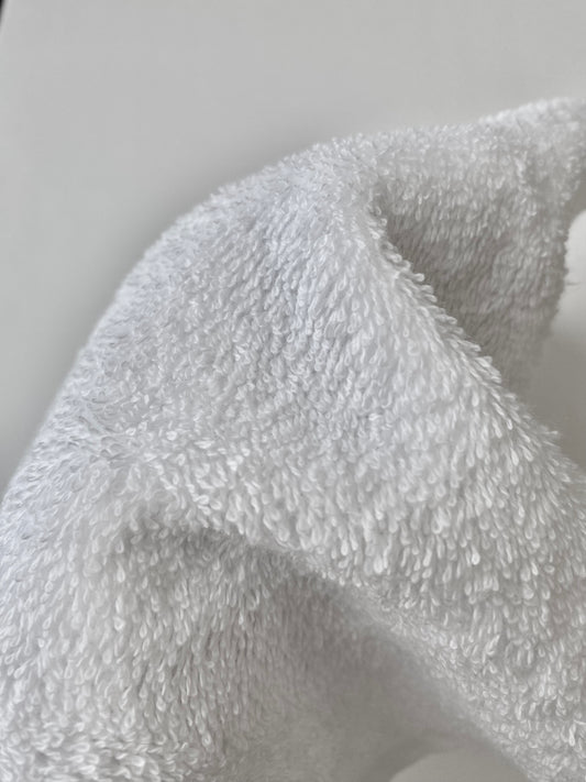 White Salon & Spa Towels – 30x30 cm & 60x30 cm | Ultra-Soft & Durable